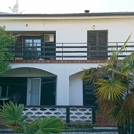 Budget In Porec/spadici Porec
